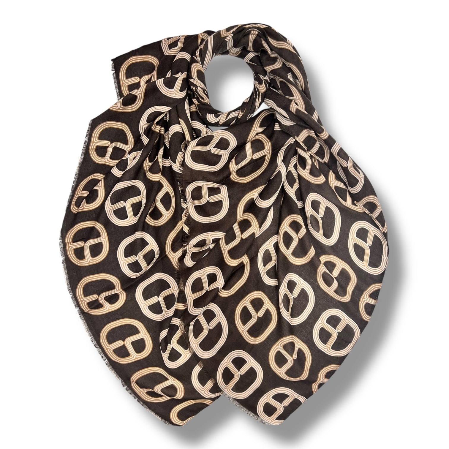 Buckle chain print scarf