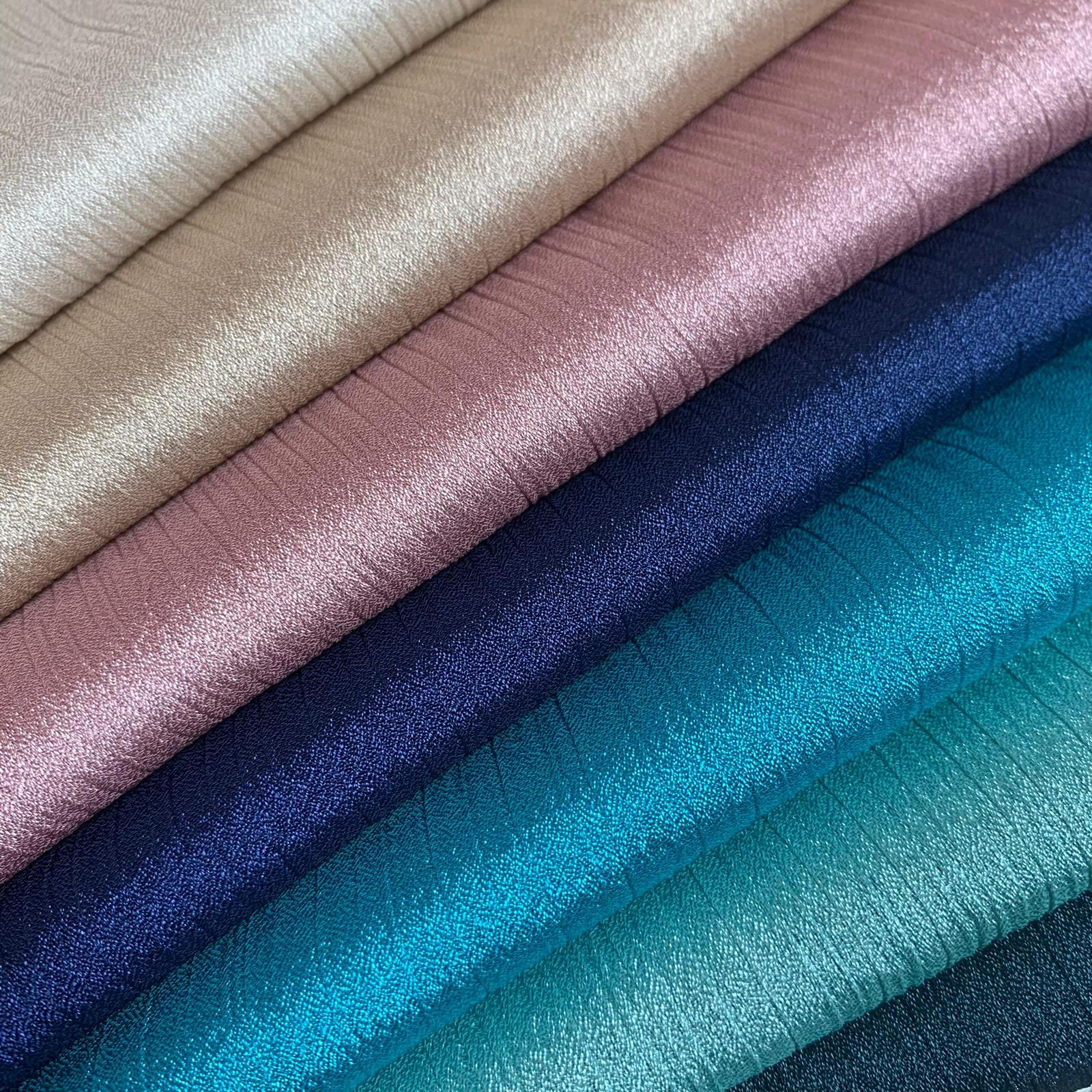 Shimmer pleated plain scarf