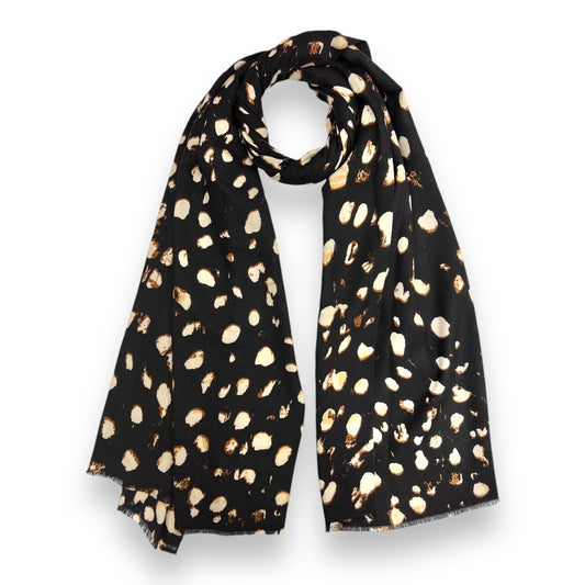 Spotty print of medium weight scarf