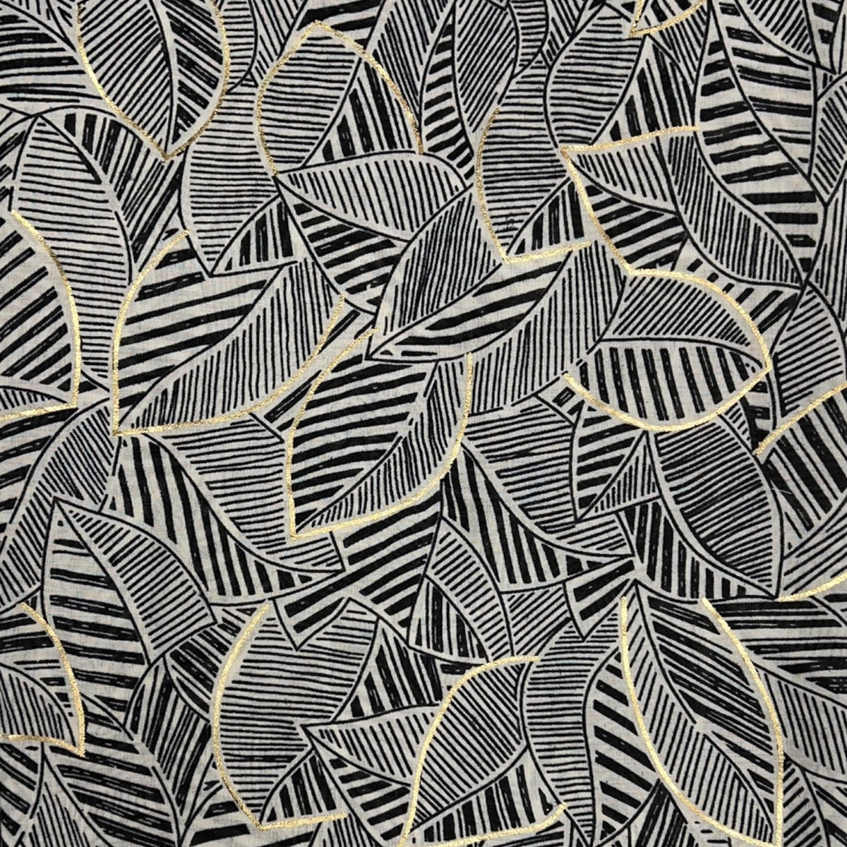 Summer Monochrome Leaf Print Scarf